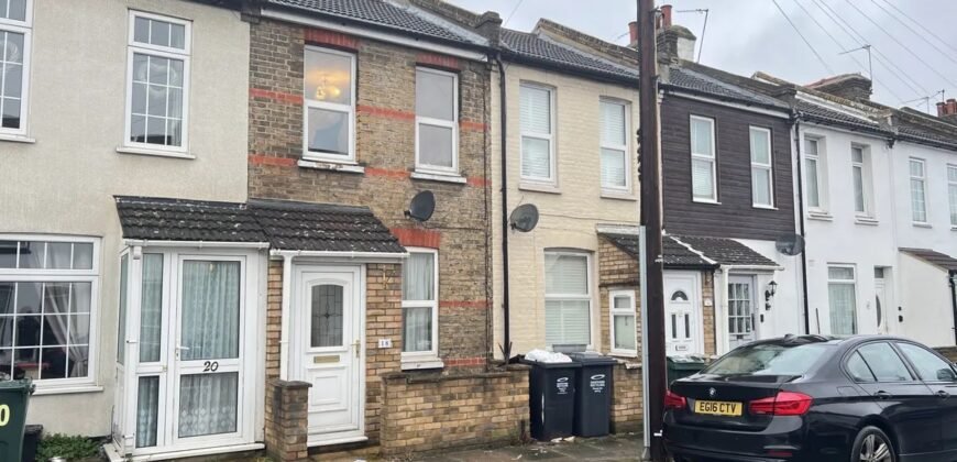 3 bed terraced house to rent, Howard Road, Dartford DA1