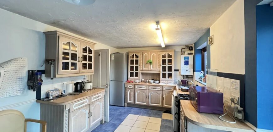 3 Bed room detached house to rent, Joyce Green Lane, Dartford DA1