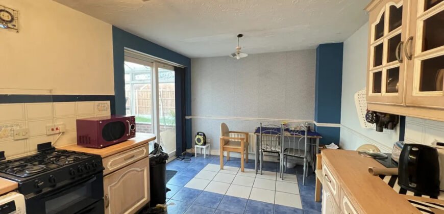 3 Bed room detached house to rent, Joyce Green Lane, Dartford DA1