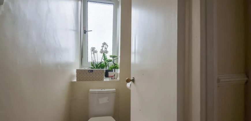 3 bed flat for sale Longland Court, Avondale Square SE1, London,