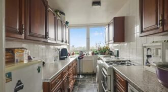 3 bed flat for sale Longland Court, Avondale Square SE1, London,