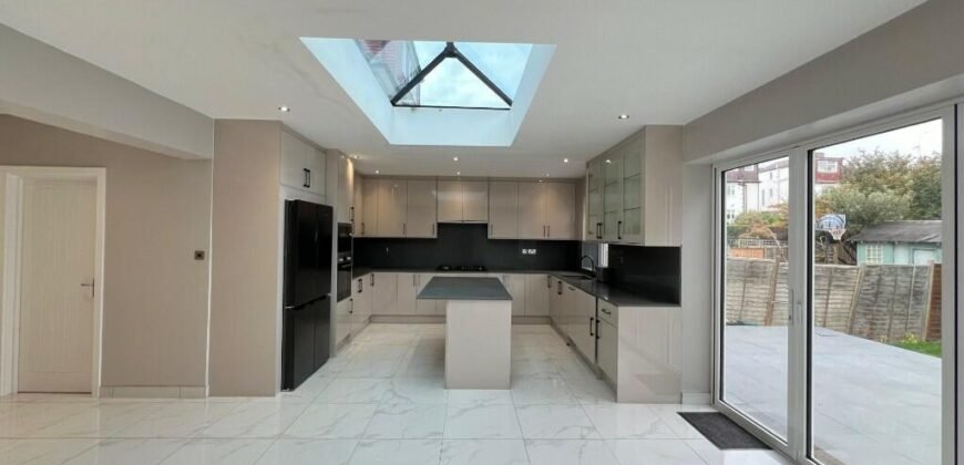 Oakleigh Gardens, Orpington, Kent, BR6