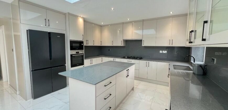 Oakleigh Gardens, Orpington, Kent, BR6