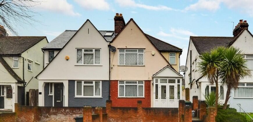 3 bed semi-detached house for sale, Bromley BR1
