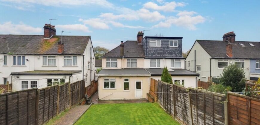 3 bed semi-detached house for sale, Bromley BR1