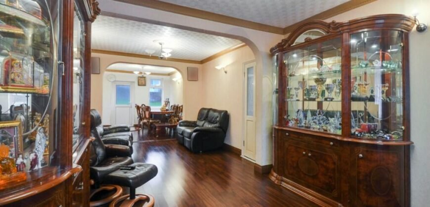 3 bed semi-detached house for sale, Bromley BR1