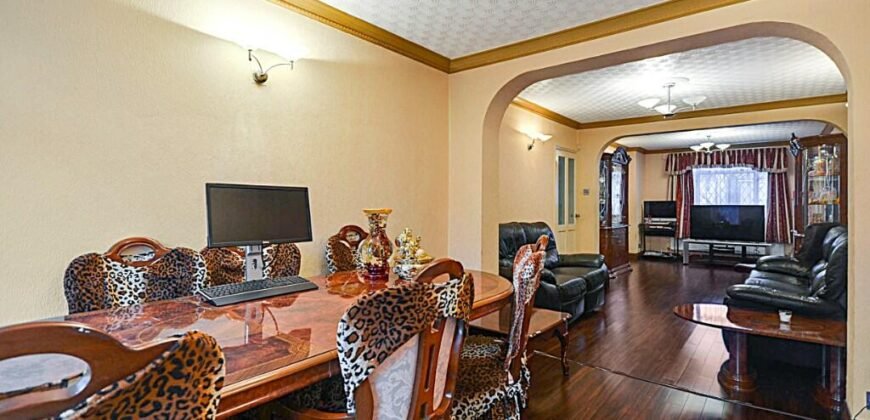 3 bed semi-detached house for sale, Bromley BR1