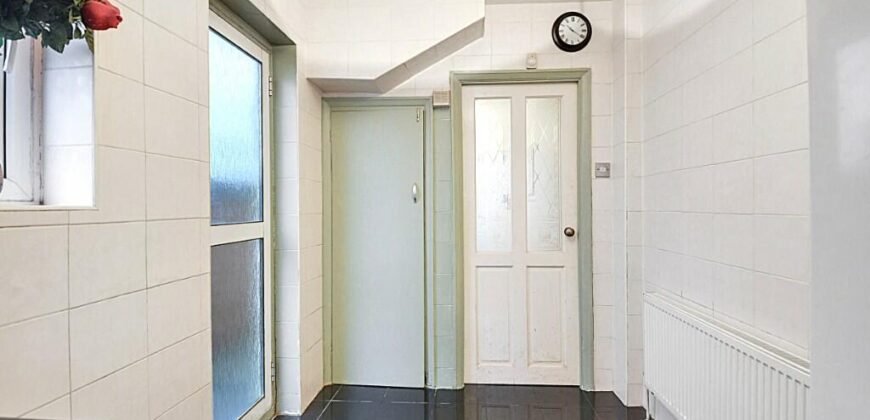 3 bed semi-detached house for sale, Bromley BR1