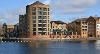 3 bed flat to rent Russell Place, London SE16